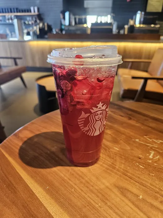 Starbucks Picture 3