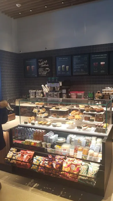 Starbucks Picture 6