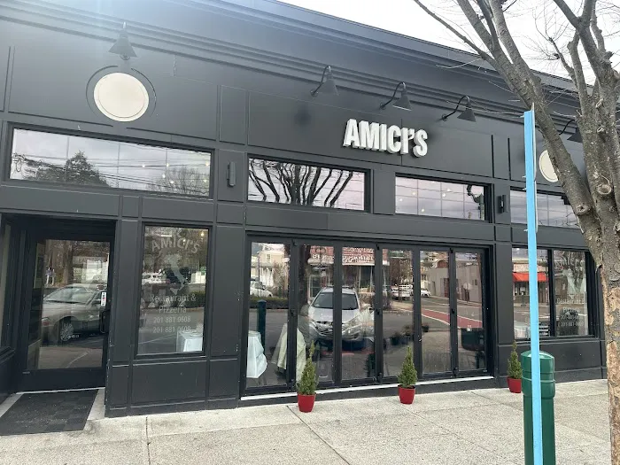 Amici's Restaurant Picture 7