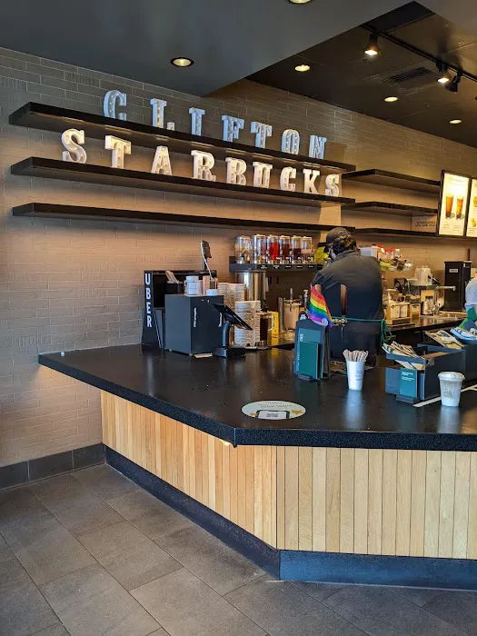 Starbucks Picture 8