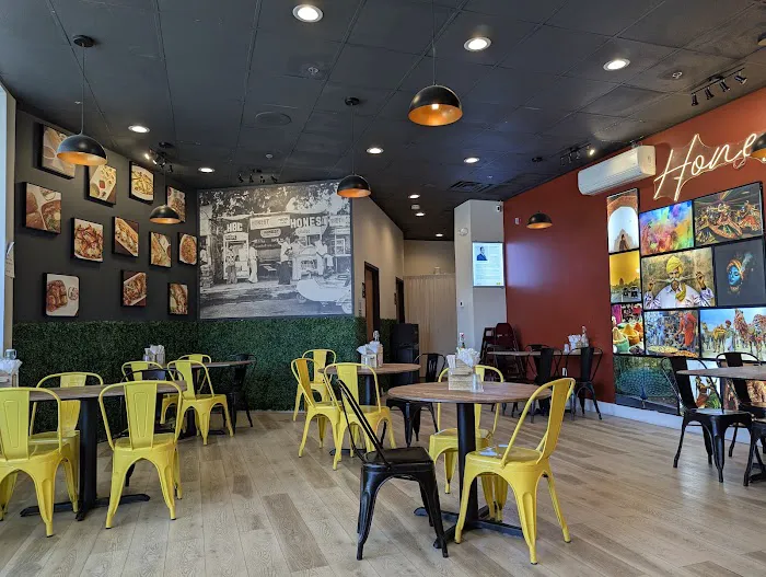 Honest Restaurant Picture 6