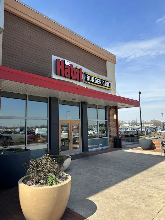 Habit Burger & Grill Picture 6