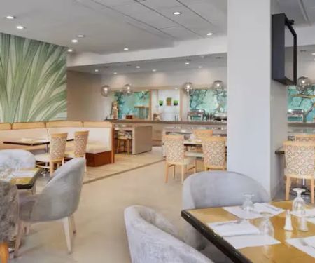 Bistro 650
