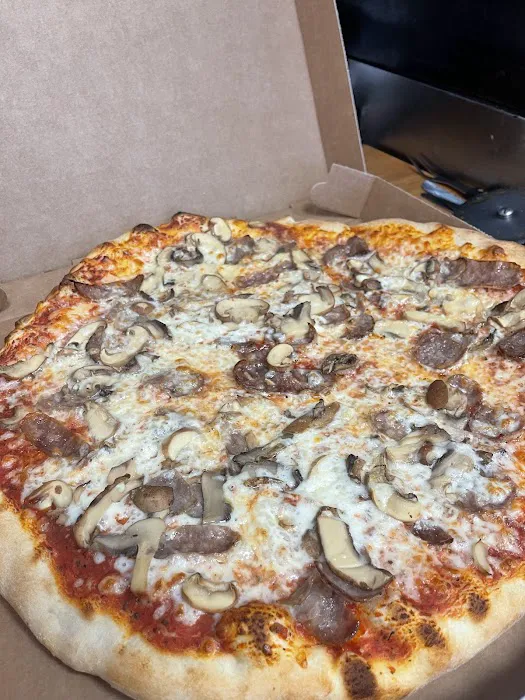 Little Italy Pizzeria & Restaurant Picture 7