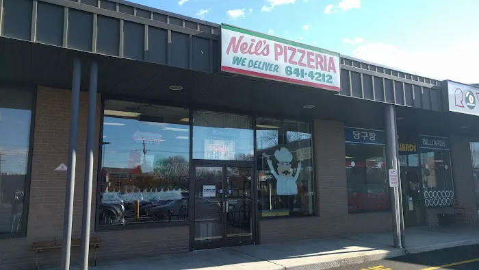 Neil's Pizzeria Picture 7