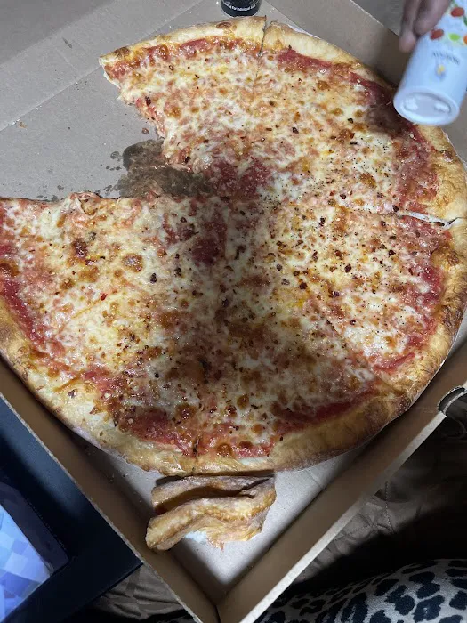 Neil's Pizzeria Picture 10