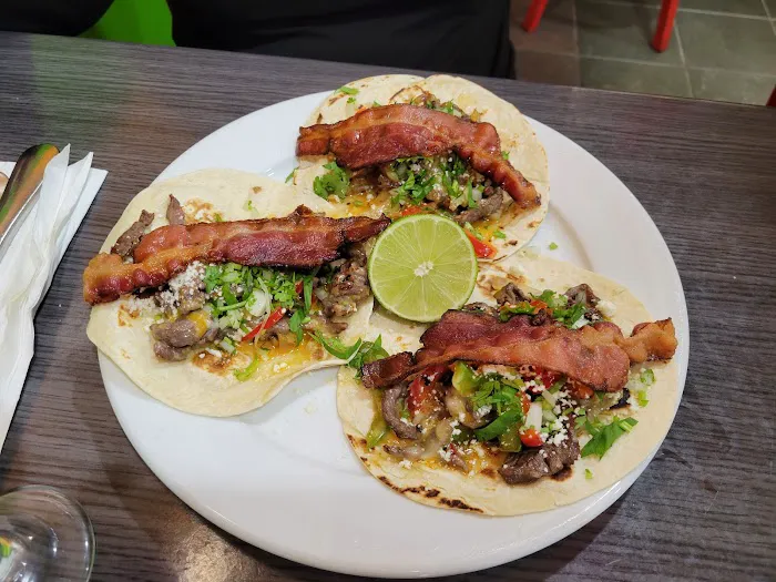 Victoria's Mexican-American Grill Picture 3