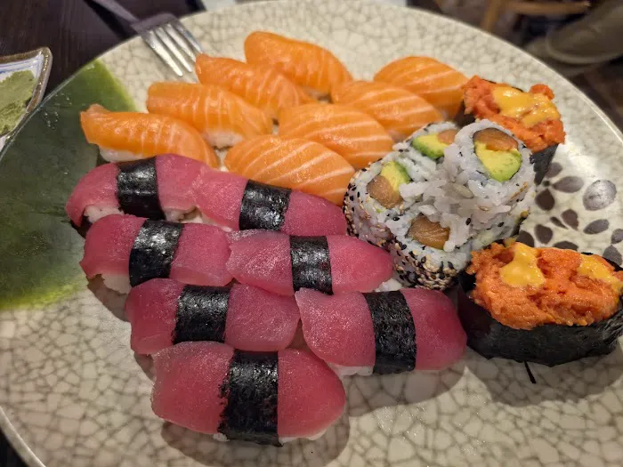 Sushi Village Picture 4