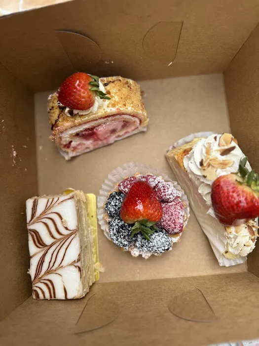 Palermo Custom Cakes & Bakery Picture 2