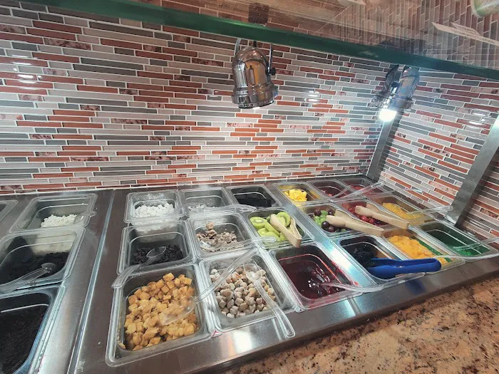Fun Land Frozen Yogurt Picture 8