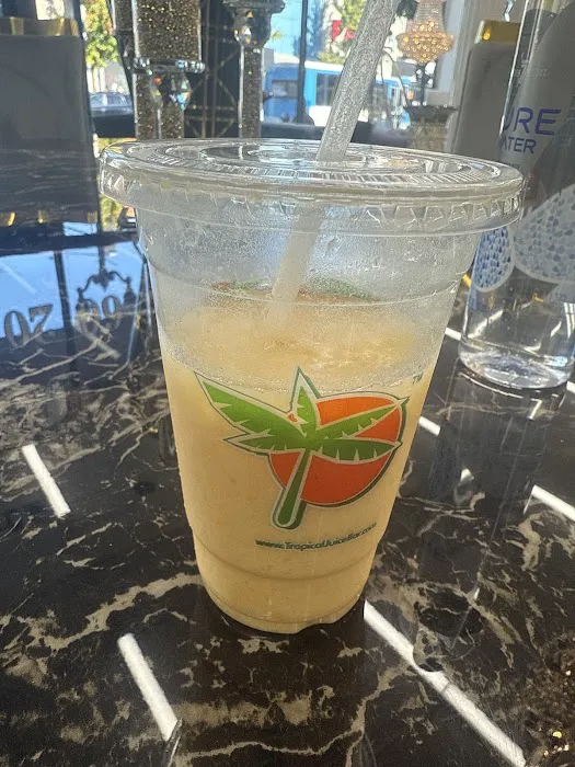 Tropical Juice Bar Picture 7