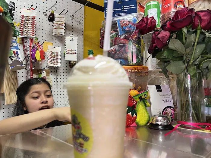 Piñas Locas Poblanas Juice Bar Yasmin & Sisters Picture 1