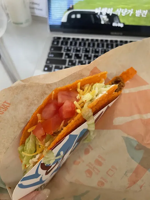 Taco Bell Picture 1