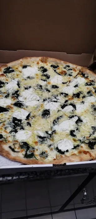 Sal's Pizza Bar Picture 9