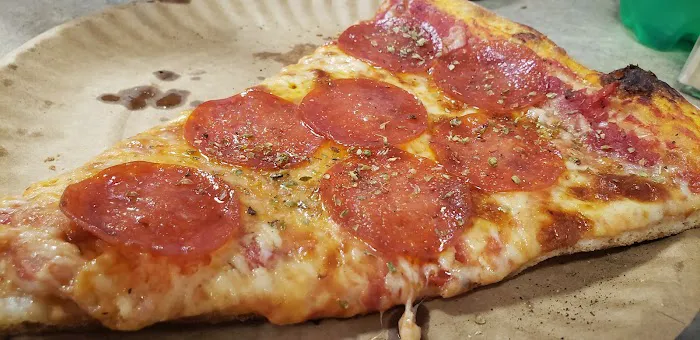 Sal's Pizza Bar Picture 8