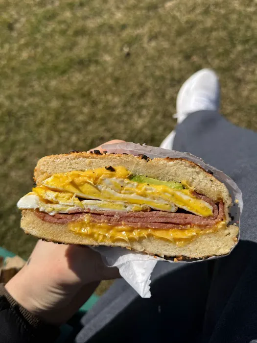 Metropolitan Cafe & Bagels Picture 9