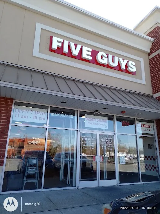 Five Guys Picture 10
