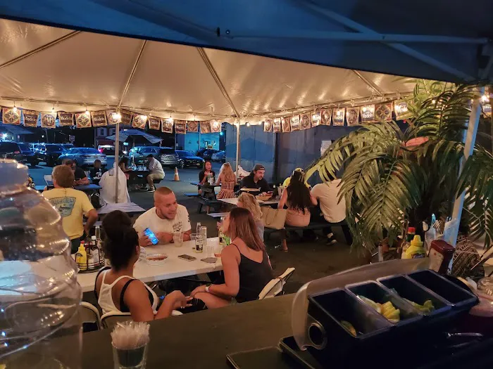Nikki's Bar & Grill Picture 3