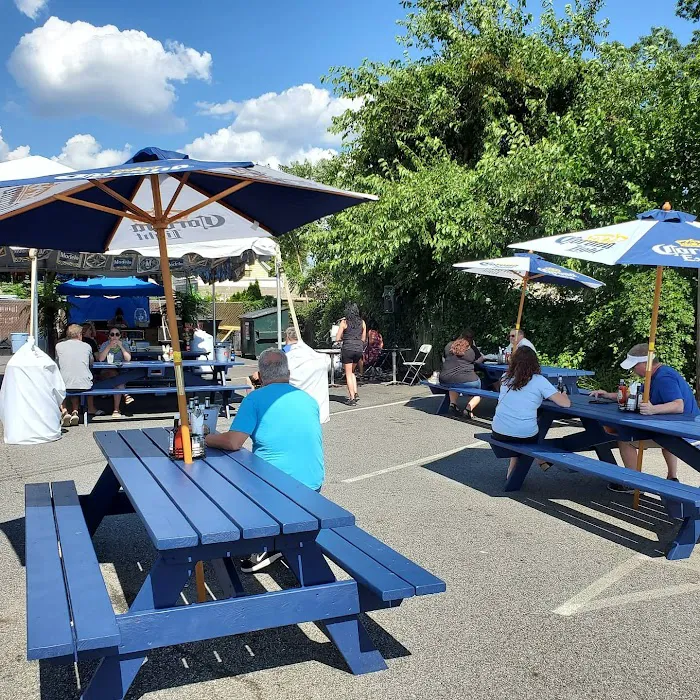 Nikki's Bar & Grill Picture 7