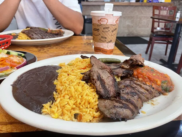Alfaro's Restaurant 🇸🇻 Picture 8
