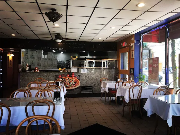 Torino Pizzeria Restaurant Picture 2