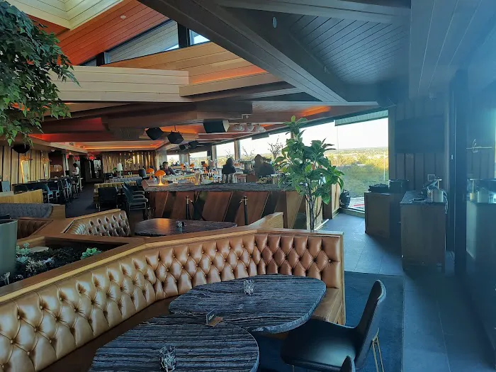Concourse Club Picture 8