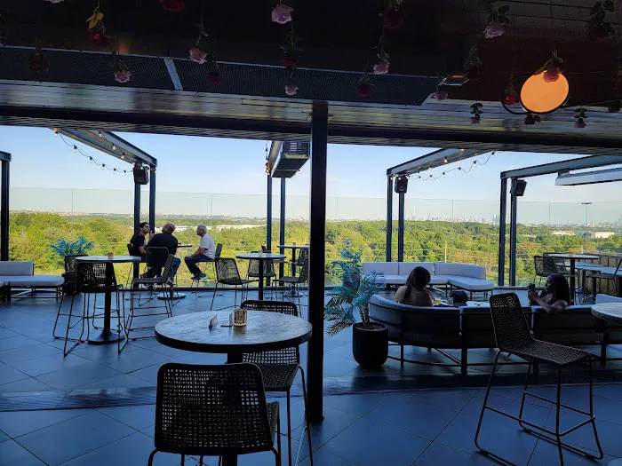 Concourse Club Picture 9