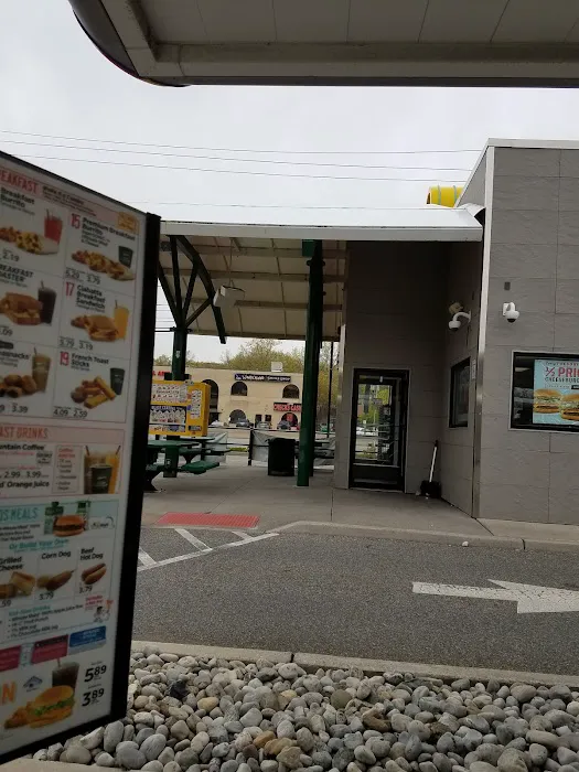 Sonic Drive-In Picture 2