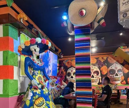 Al Chile (Al Toro) Mexican Bar Restaurant