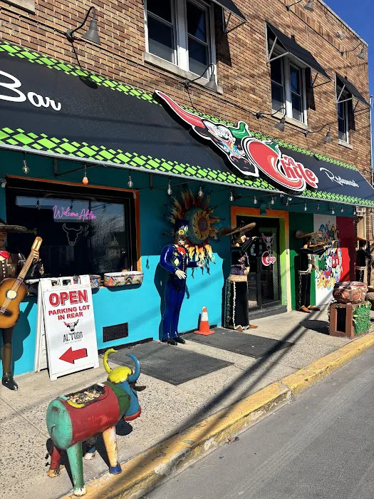 Al Chile (Al Toro) Mexican Bar Restaurant Picture 3