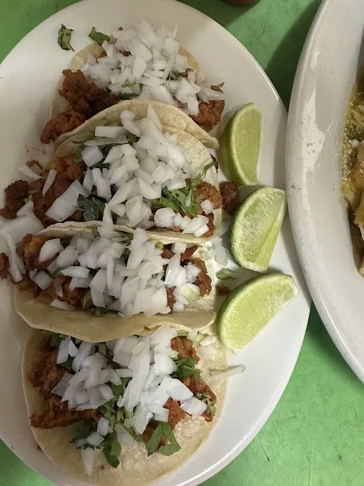 Al Chile (Al Toro) Mexican Bar Restaurant Picture 7