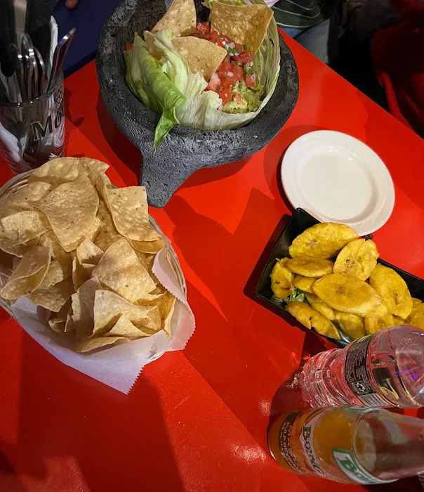 Al Chile (Al Toro) Mexican Bar Restaurant Picture 9