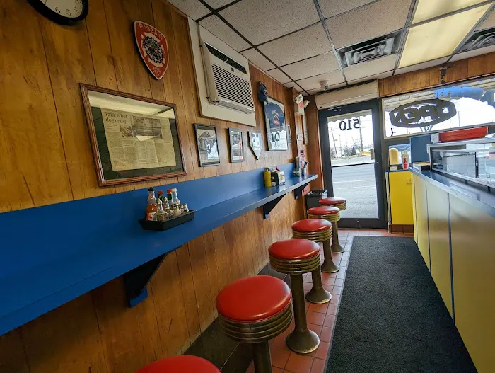 Hot Dog House Picture 8
