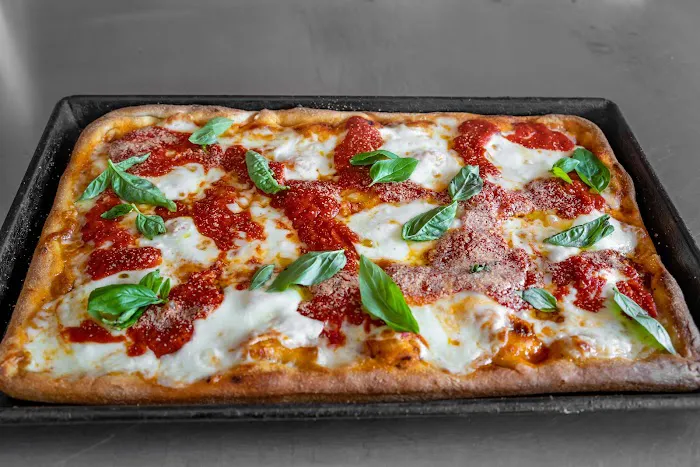 PizzAmore Italian Kitchen Picture 7