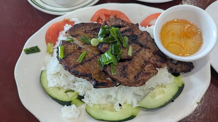 Binh Duong Restaurant Picture 3