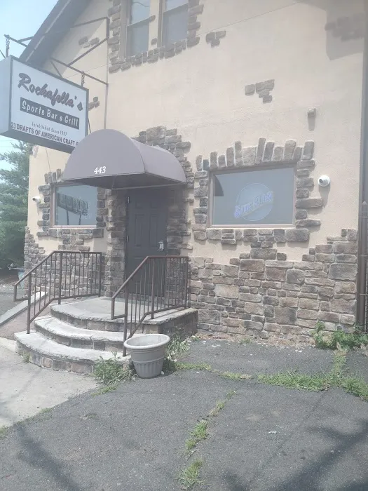Rockafellas Sports Bar Gr Picture 10