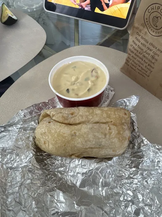 Chipotle Mexican Grill Picture 1