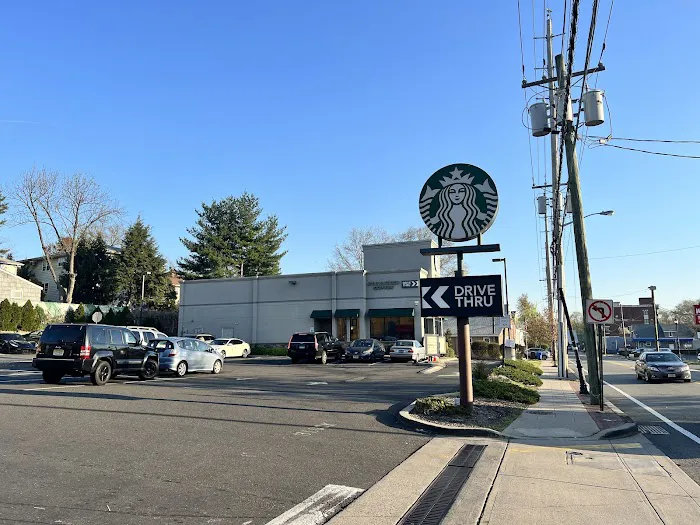 Starbucks Picture 1