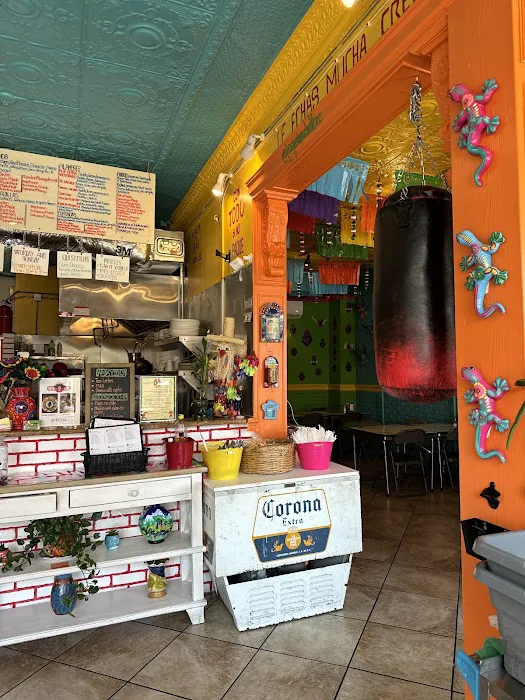 Taqueria Nacho Libre Picture 3