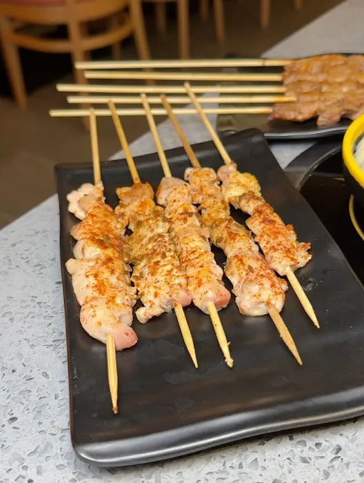Meet Revolving Hotpot & Cajun Seafood Picture 6