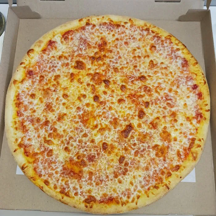 Chicos Pizza and Restaurant Picture 7