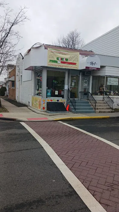 Chicos Pizza and Restaurant Picture 3