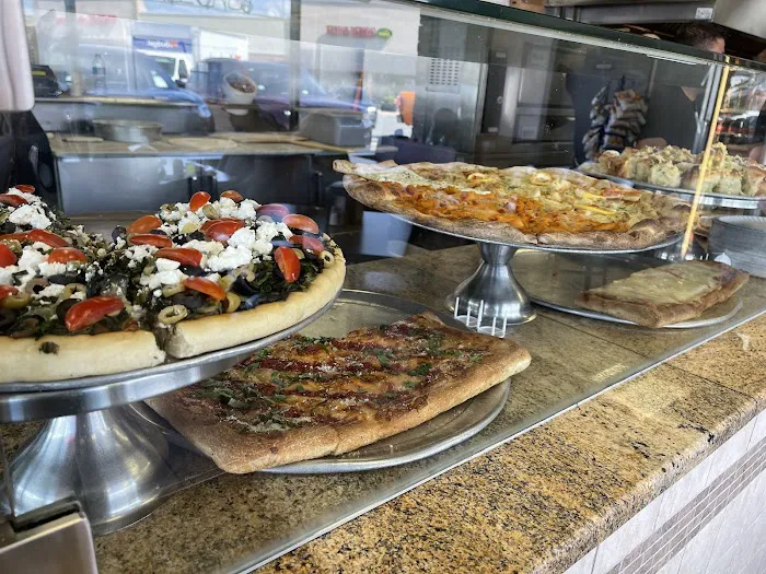 Plaza Pizza Picture 8
