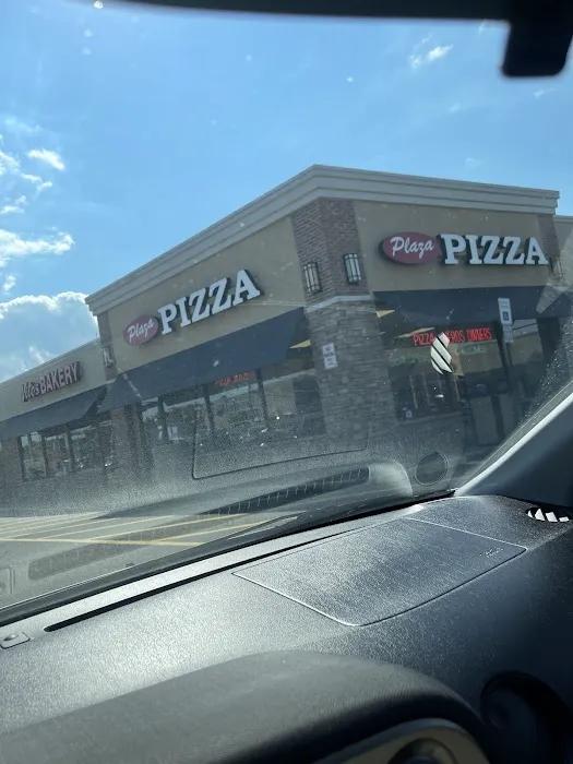 Plaza Pizza Picture 2