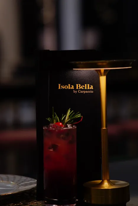 Isolla Bella Champagne Bar Picture 3