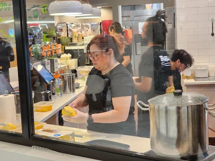 Real Fruit Bubble Tea Picture 5
