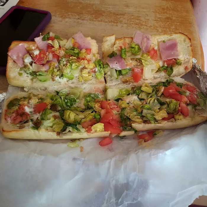 Singas Famous Pizza Picture 9