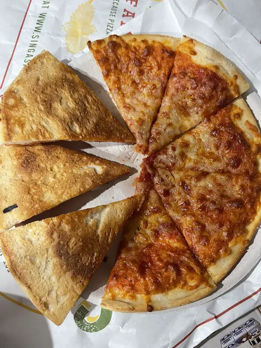 Singas Famous Pizza Picture 10