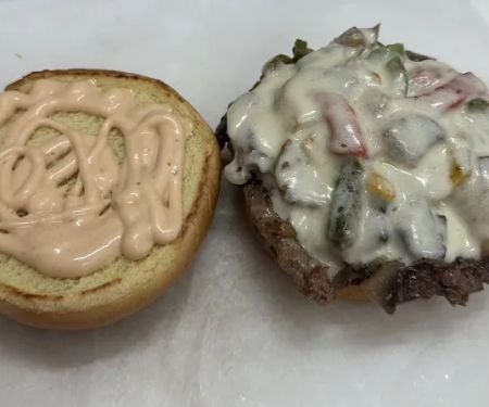 TeeCeeu2019s Burgers, Wings & Shrimp (Halal)