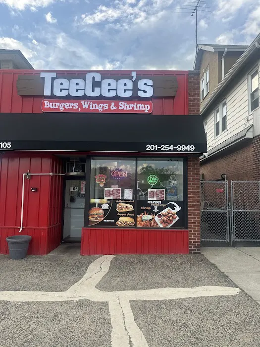 TeeCee’s Burgers, Wings & Shrimp (Halal) Picture 8